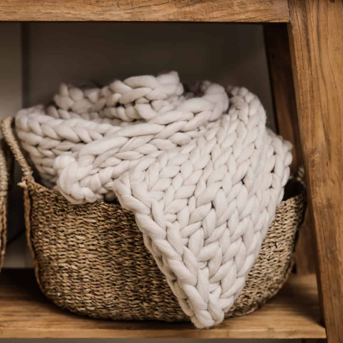 Oatmeal Chunky Knitted Blanket – Silver Mushroom
