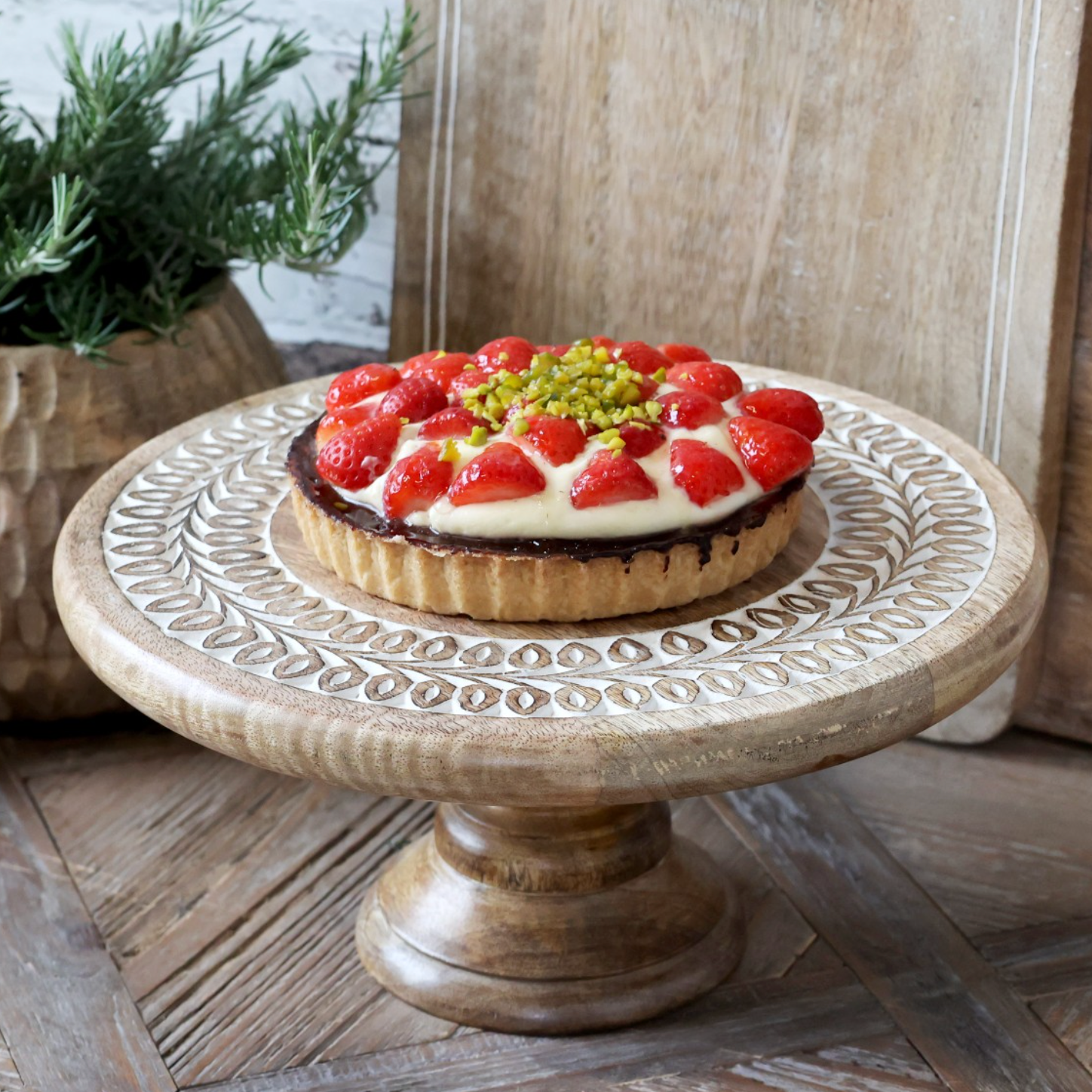 flat cake stand