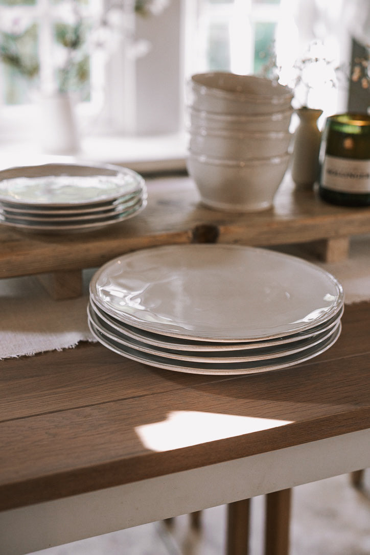 St Ives Dinner Plates Set of – Silver Mushroom