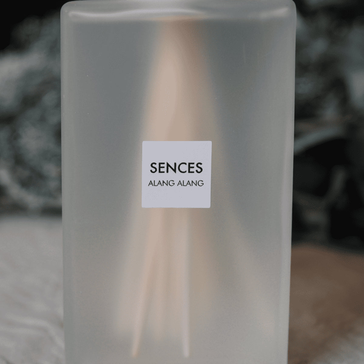 Sences Alang Alang White Extra Large Reed Diffuser label close up