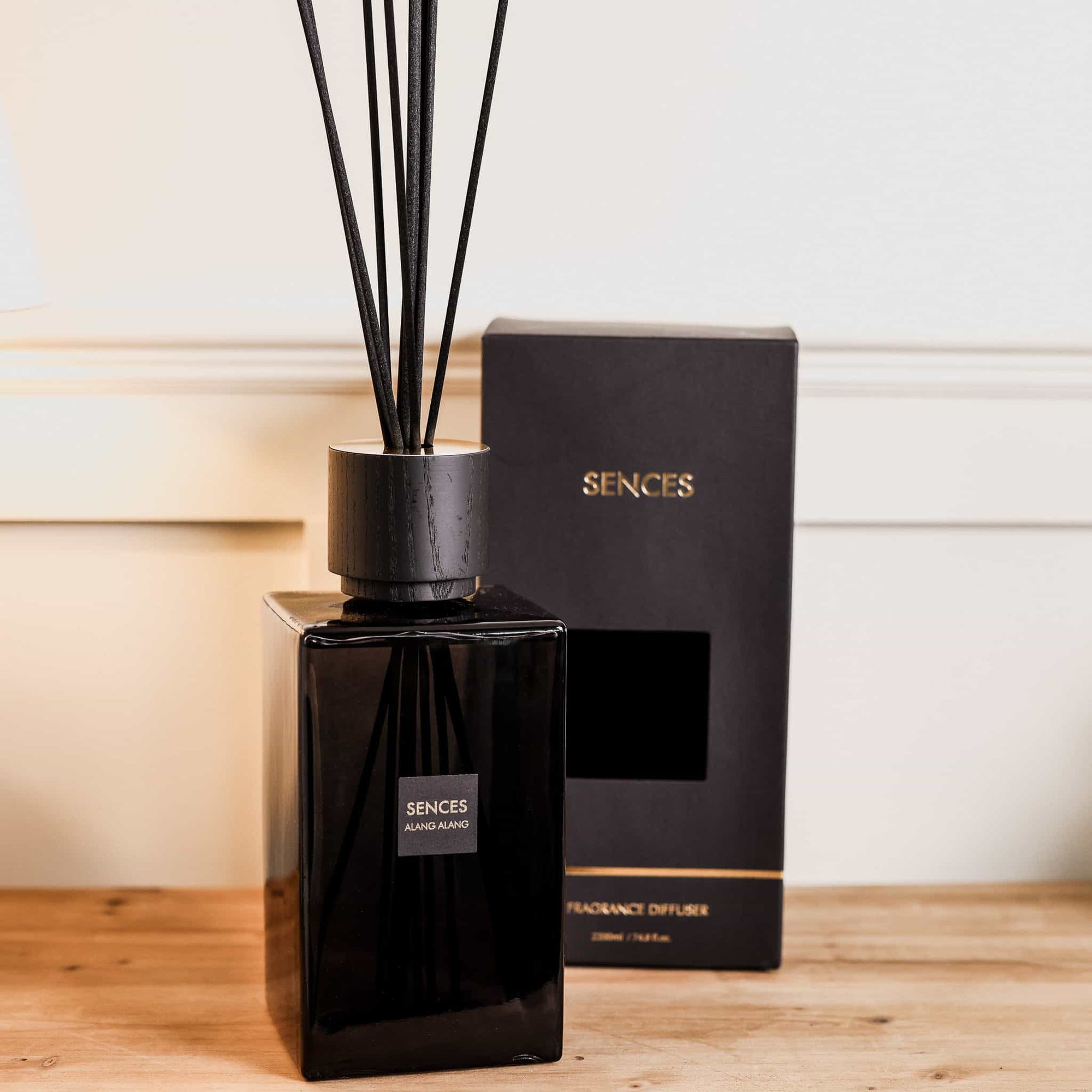 Sences Alang Alang Onyx Extra Large Reed Diffuser on wooden console with presentation box