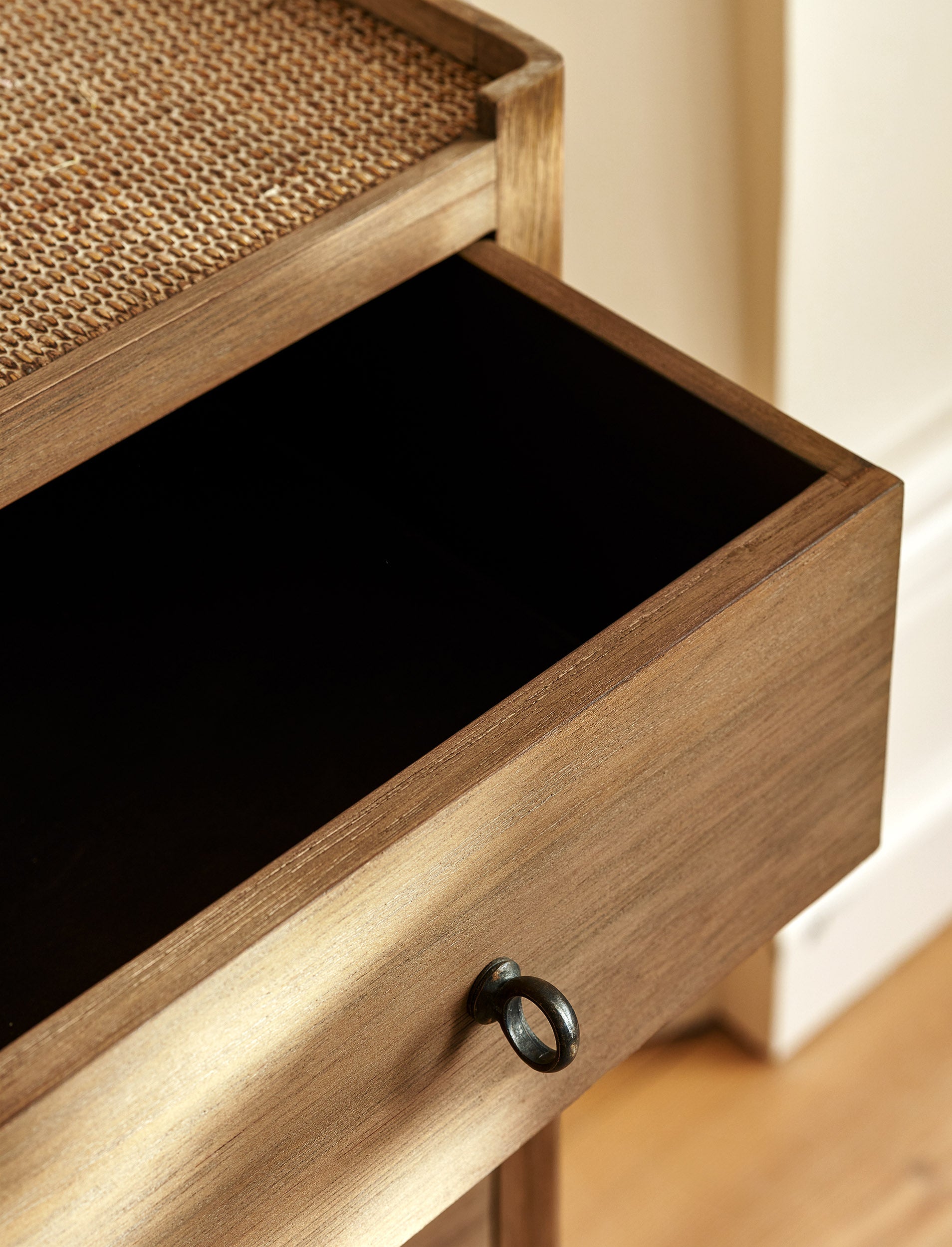 Ashbourne Chest of Drawers