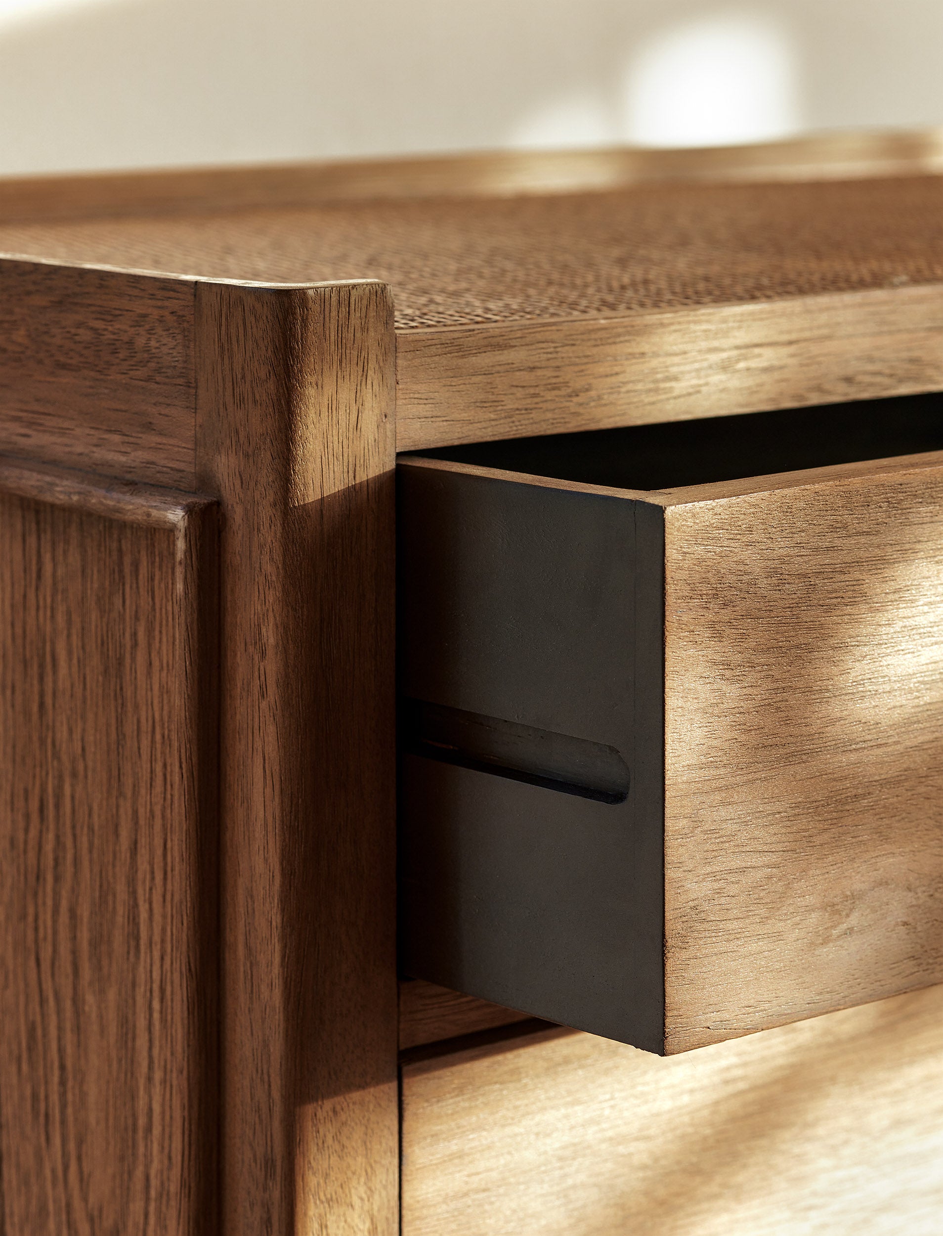 Ashbourne Chest of Drawers