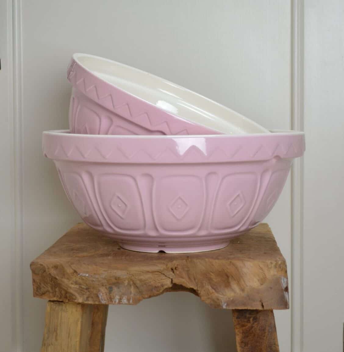 Set of pink mason cash mixing bowls