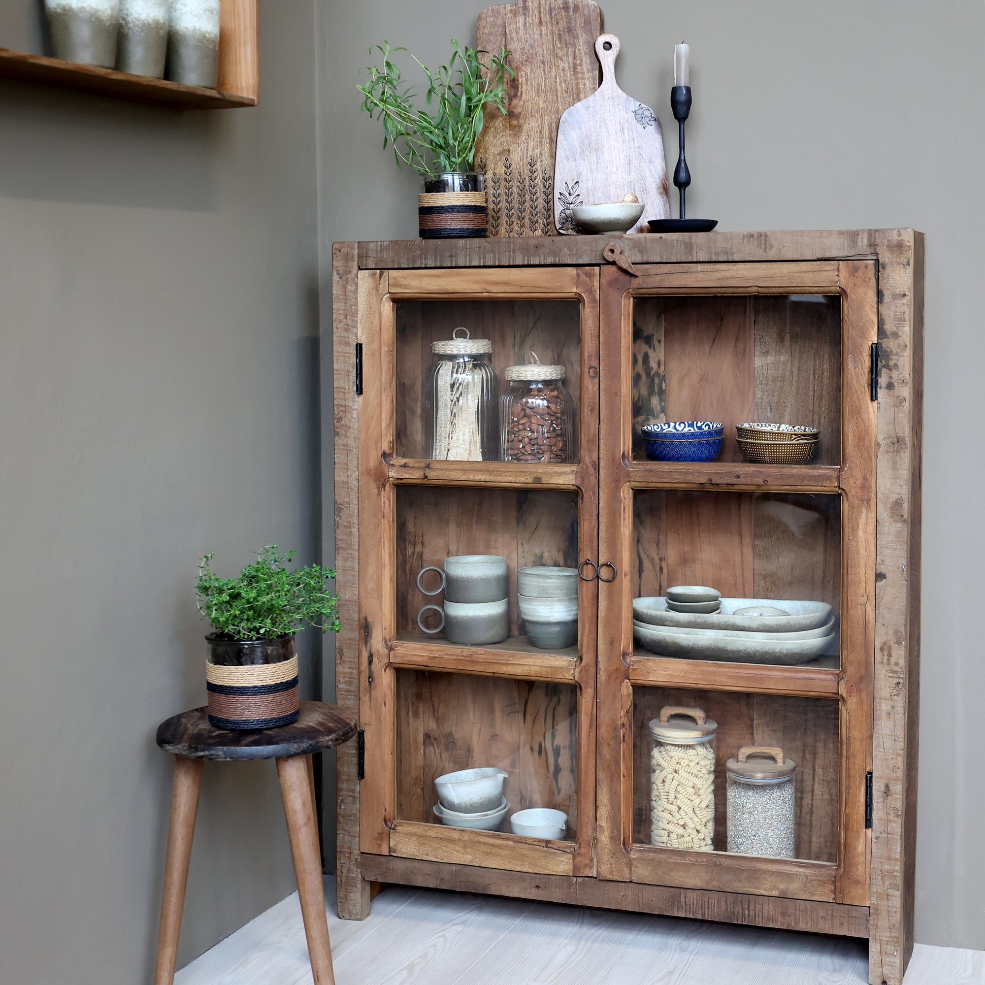 Ember Cabinet