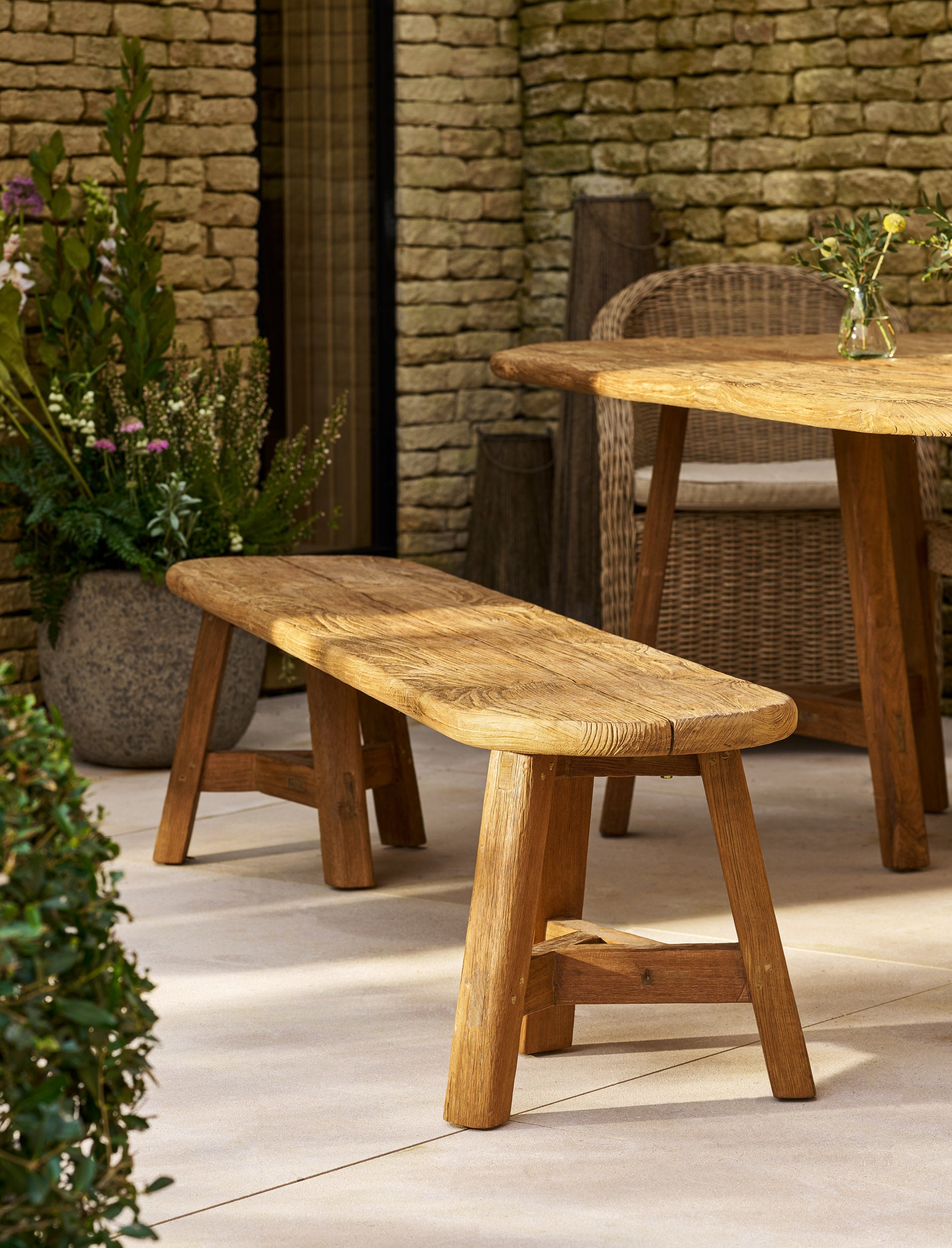 Hartwell Oval Dinning Bench