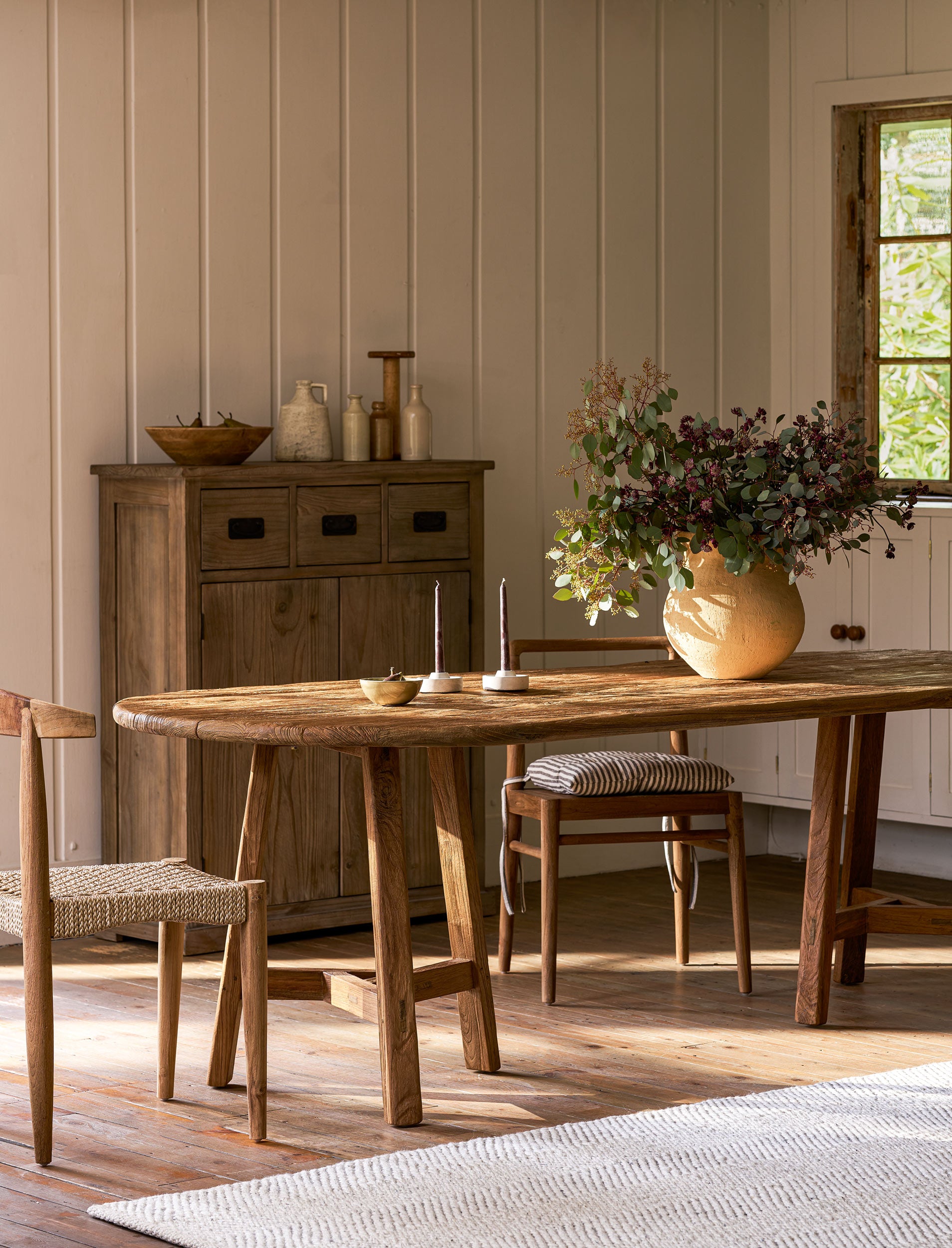 Hartwell Oval Dining Table