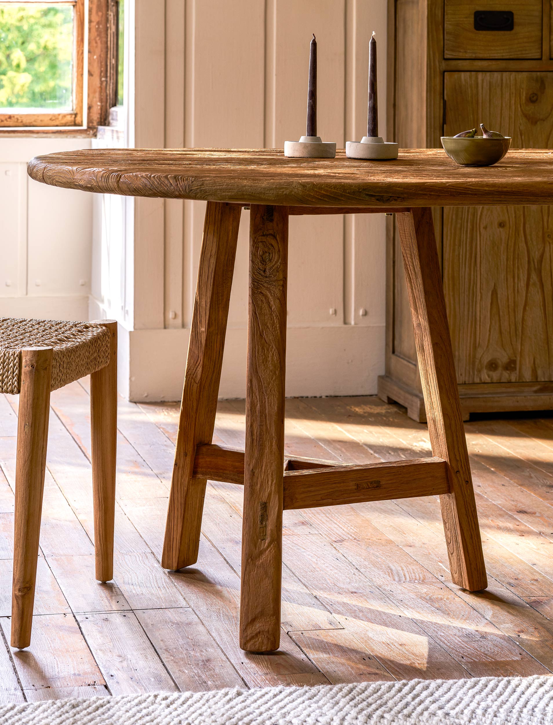 Hartwell Oval Dining Table