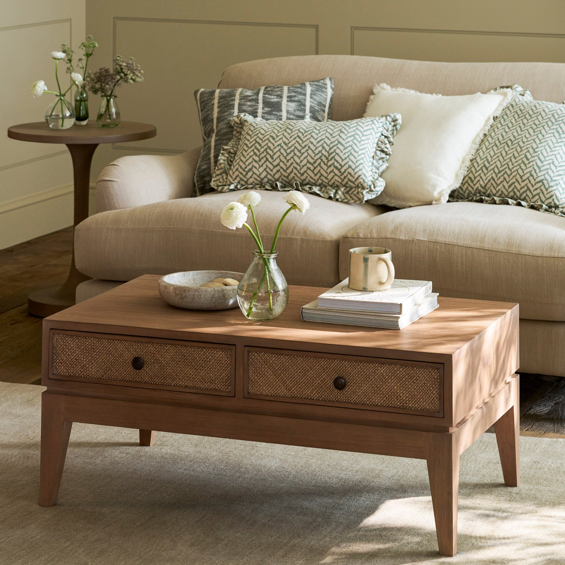 Linea Coffee Table