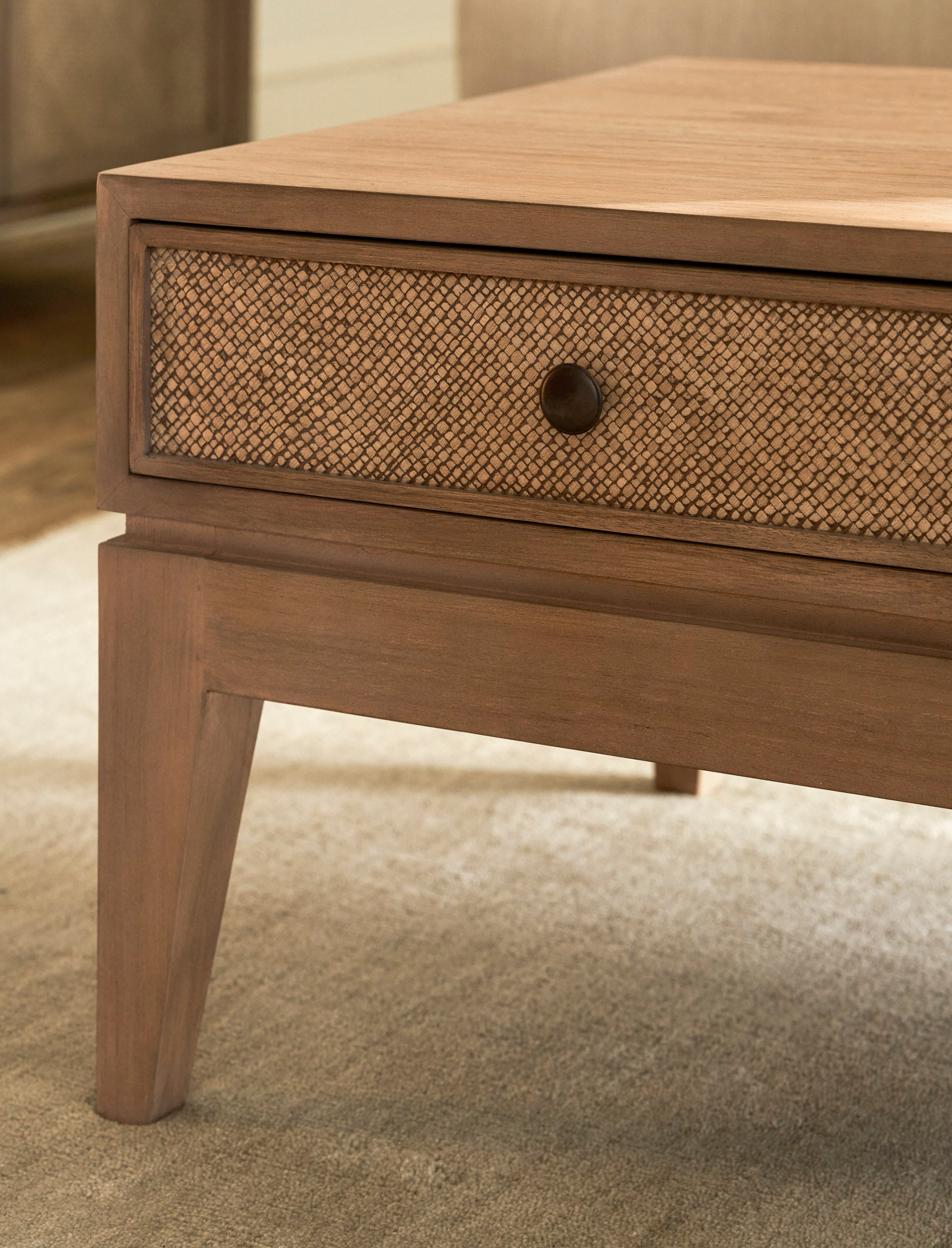 Linea Coffee Table