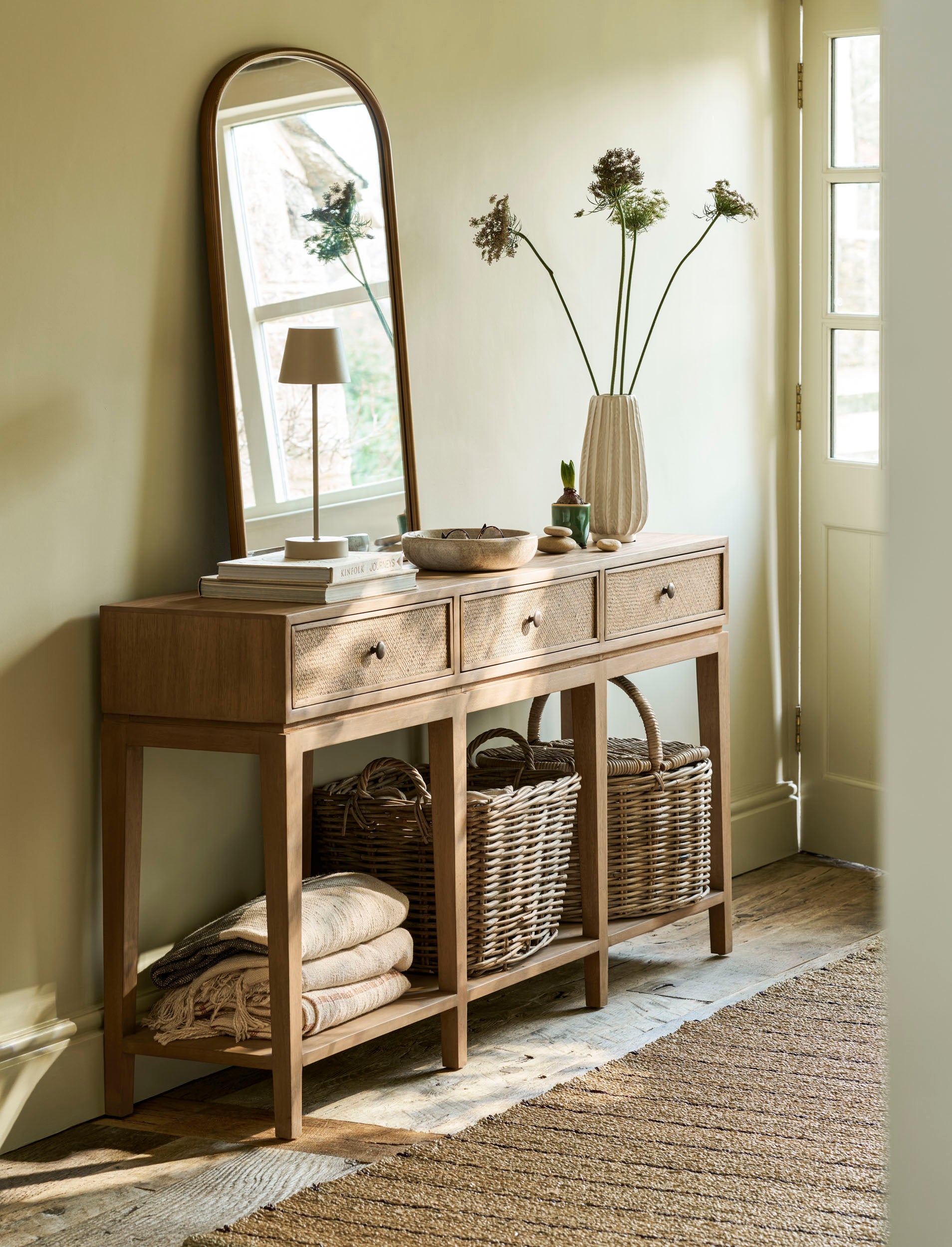 Linea Console Table