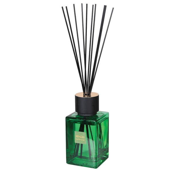 Green Sences alang alang reed diffuser.