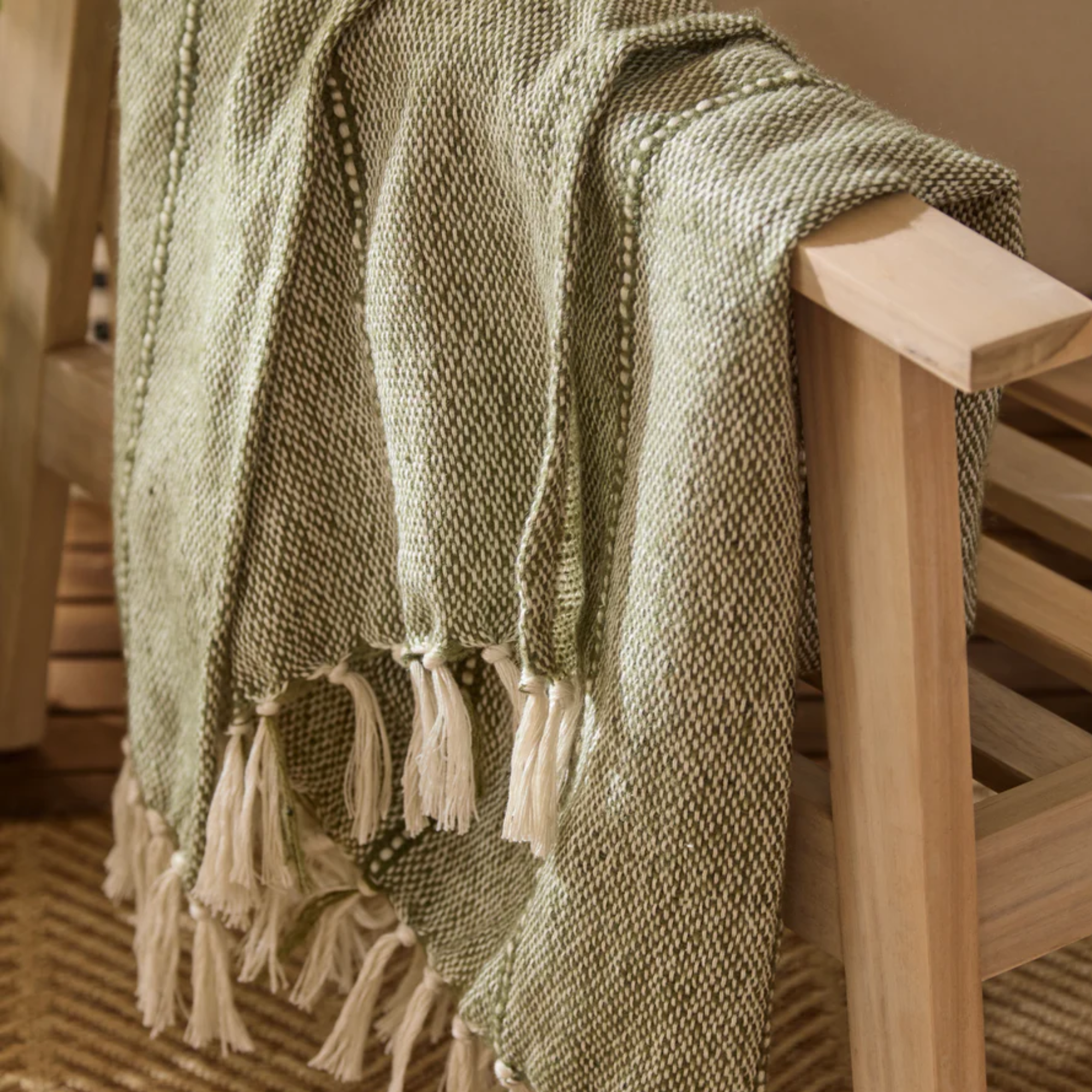 Retreat Woven Moss Throw