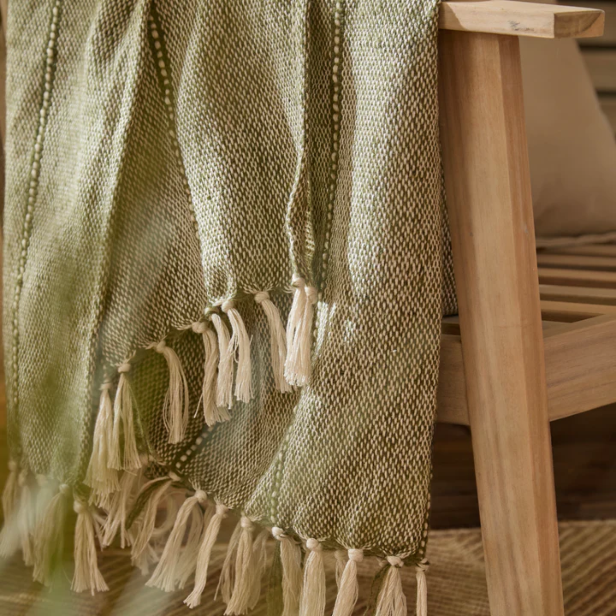 Retreat Woven Moss Throw