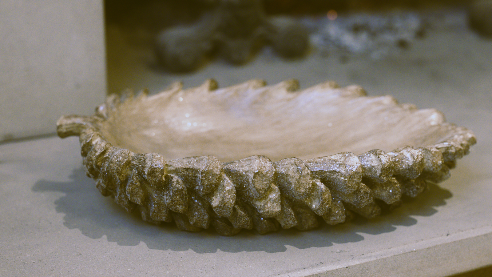 Gold Sparkle Pinecone Bowl