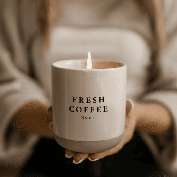 With sweet notes of caramel creme, mocha latte and rum blended with freshly brewed Hawiian Kona coffee, our Fresh Coffee scented candle was made for coffee lovers. This sweet, rich candle will remind you of your favorite coffee shop and is perfect to enjoy year-round.