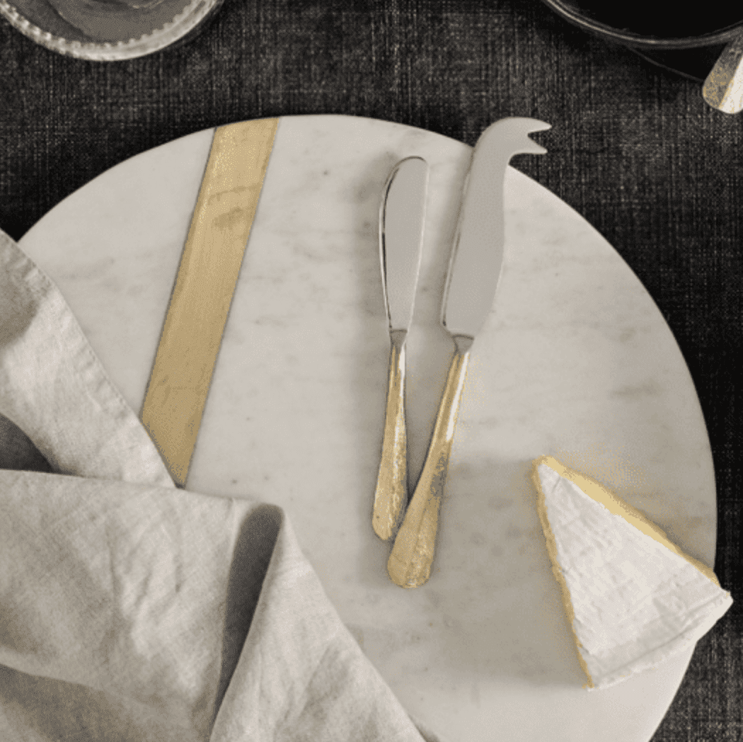 The Osko set of Cheese and Butter Knives is forged from brass and finished in a striking brushed gold. We love the textured handle and the elegant design of the set.