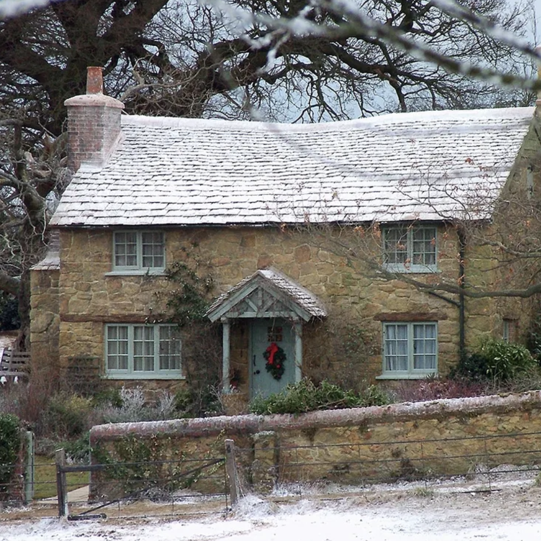 Christmas Films: The Holiday Rosehill Cottage
